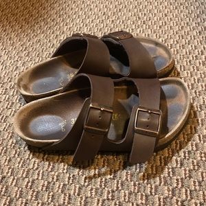 Birkenstock in dark brown